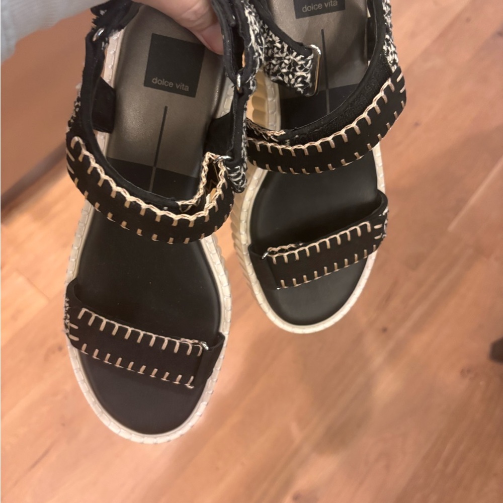 Dolce Vita Debra Sandals Black White Nubuck. Size 10 - Picture 8 of 10